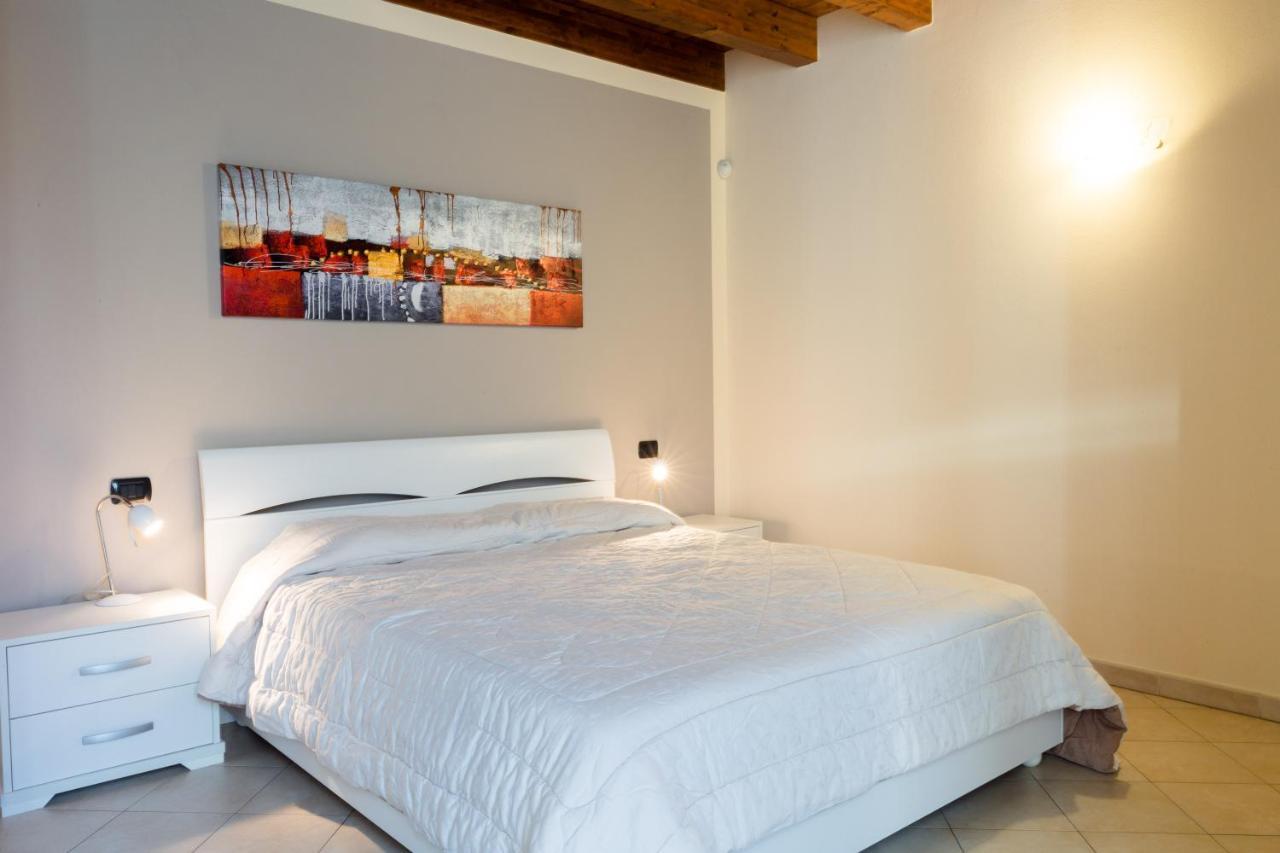 Casa Lorena Desenzano del Garda Esterno foto
